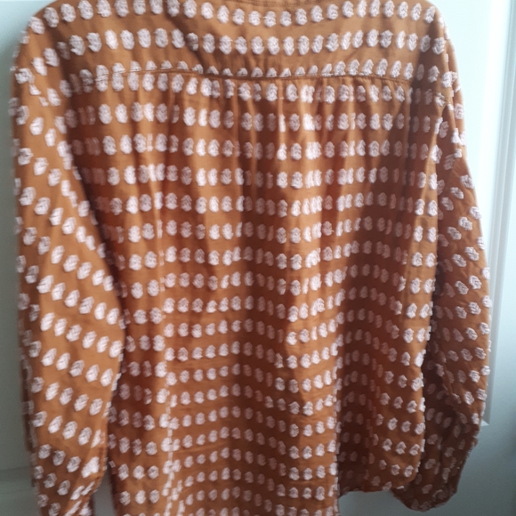 Small pilcro blouse from Anthropologie - Picture 4 of 7